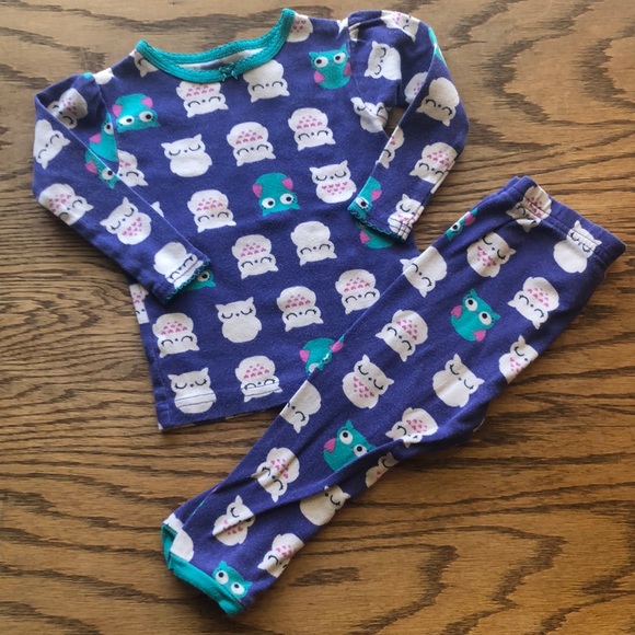 ⭐️ Carter’s Just one You 6-piece Long Sleeve Pajama Set - Picture 3 of 4